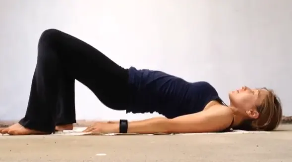 glute bridge pulse 1