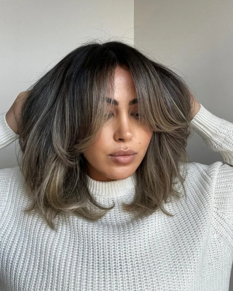 Short Face-Framing Layered Haircut