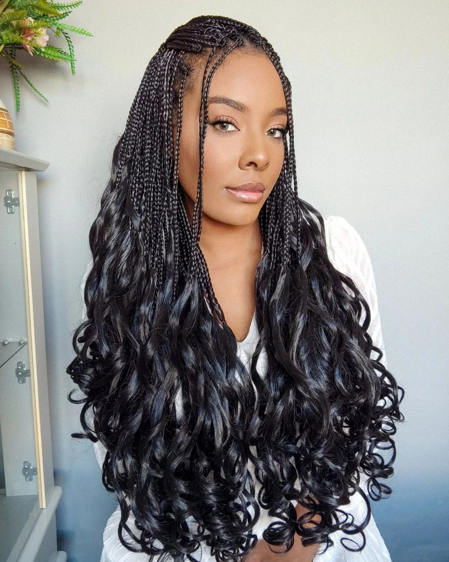 17 French Curls Hairstyles To Try in 2024