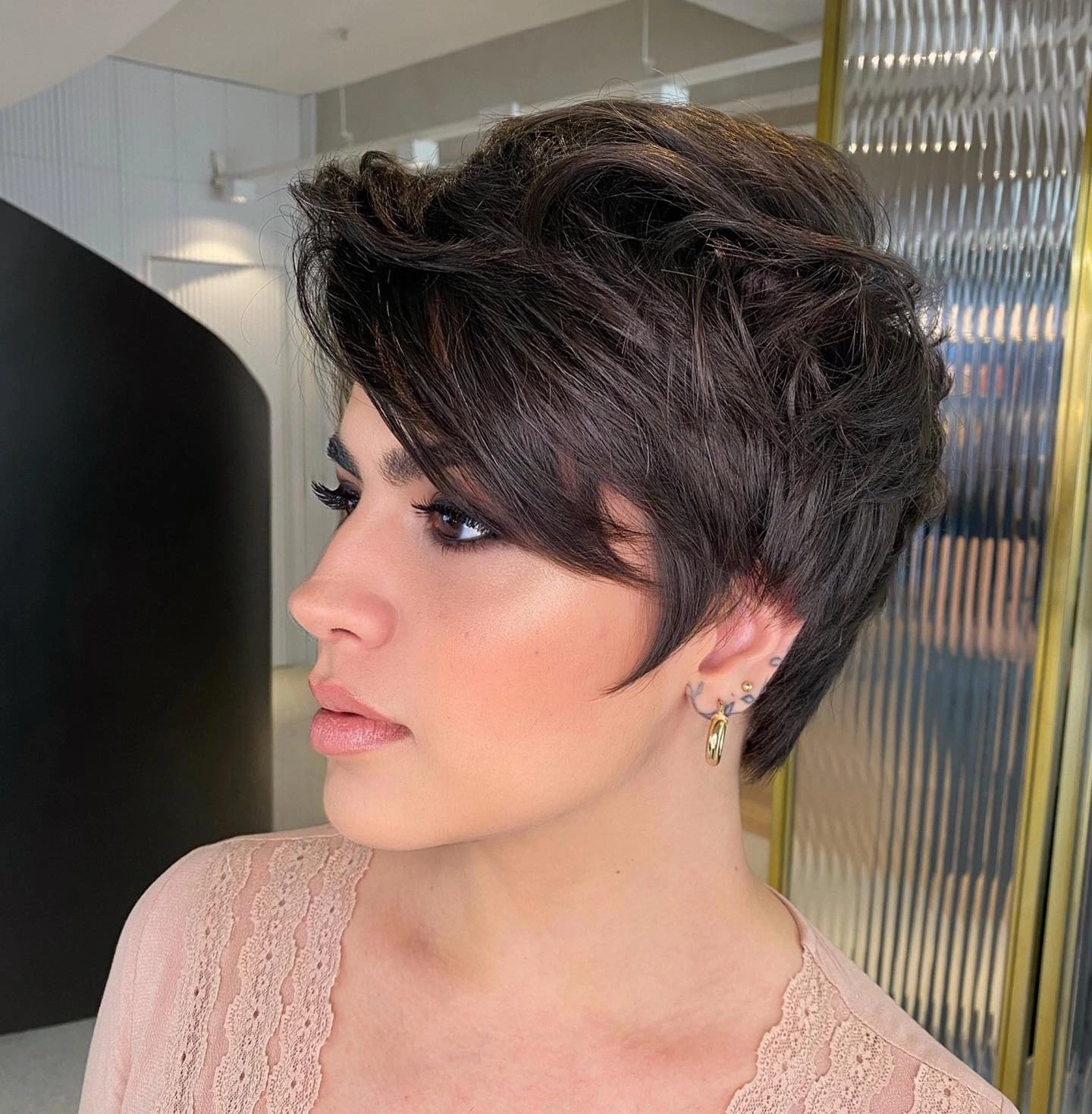 25 Pixie Haircut with Bang Ideas for a Tousled, Carefree Look